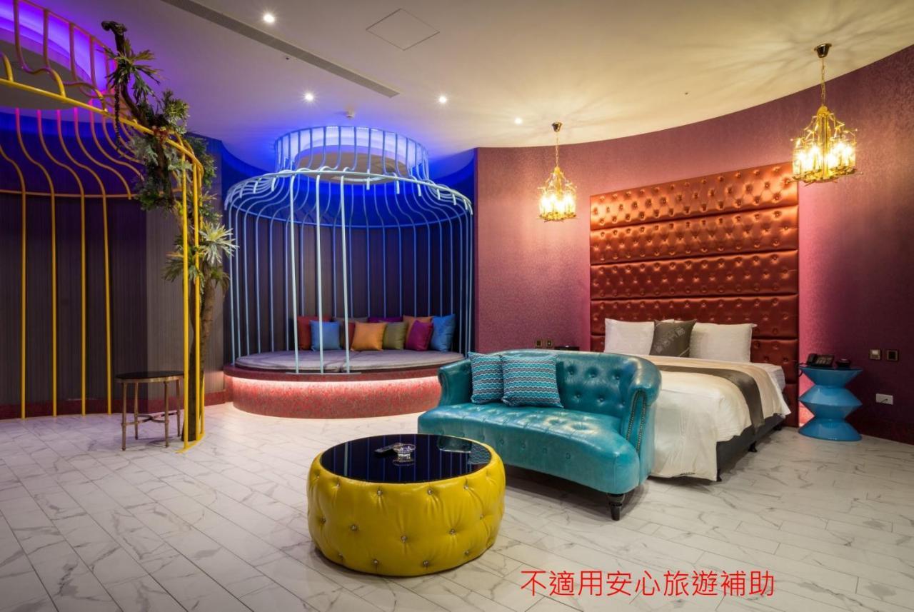 Icolour Villa Motel Taichung Buitenkant foto
