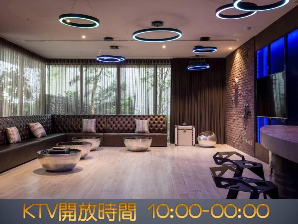 Icolour Villa Motel Taichung Buitenkant foto