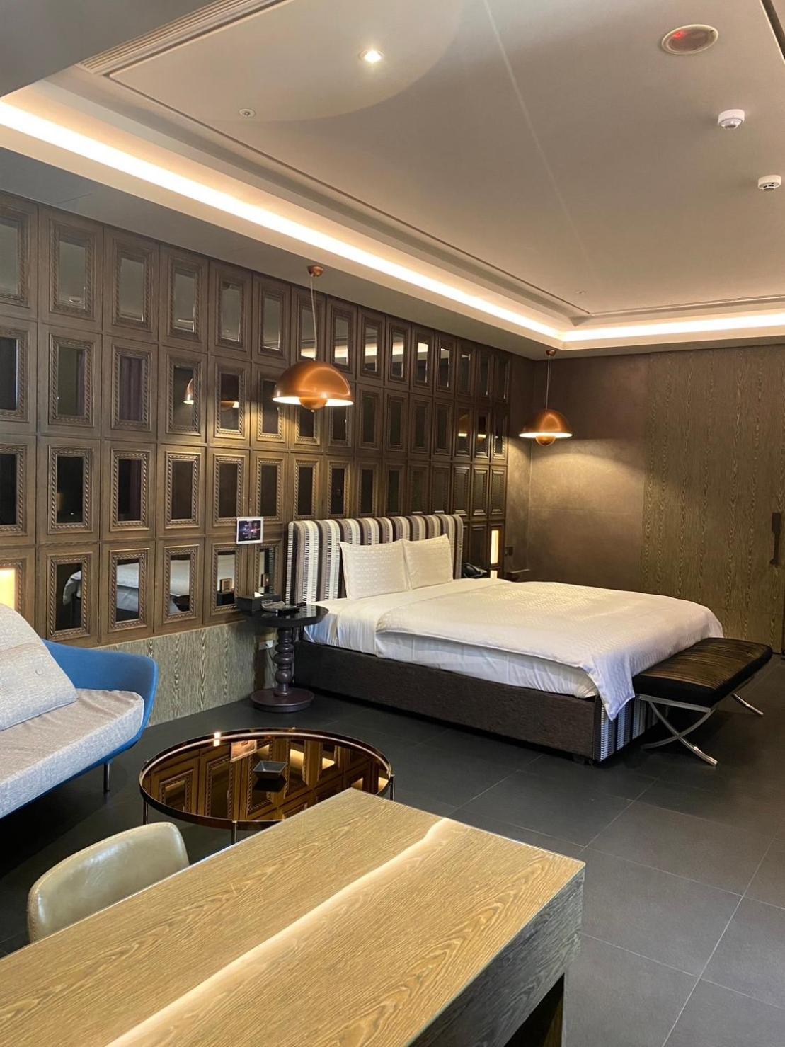 Icolour Villa Motel Taichung Buitenkant foto