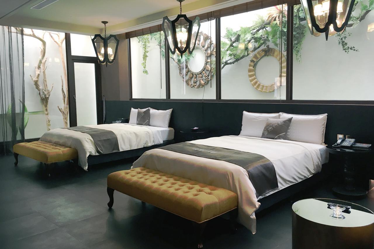 Icolour Villa Motel Taichung Buitenkant foto