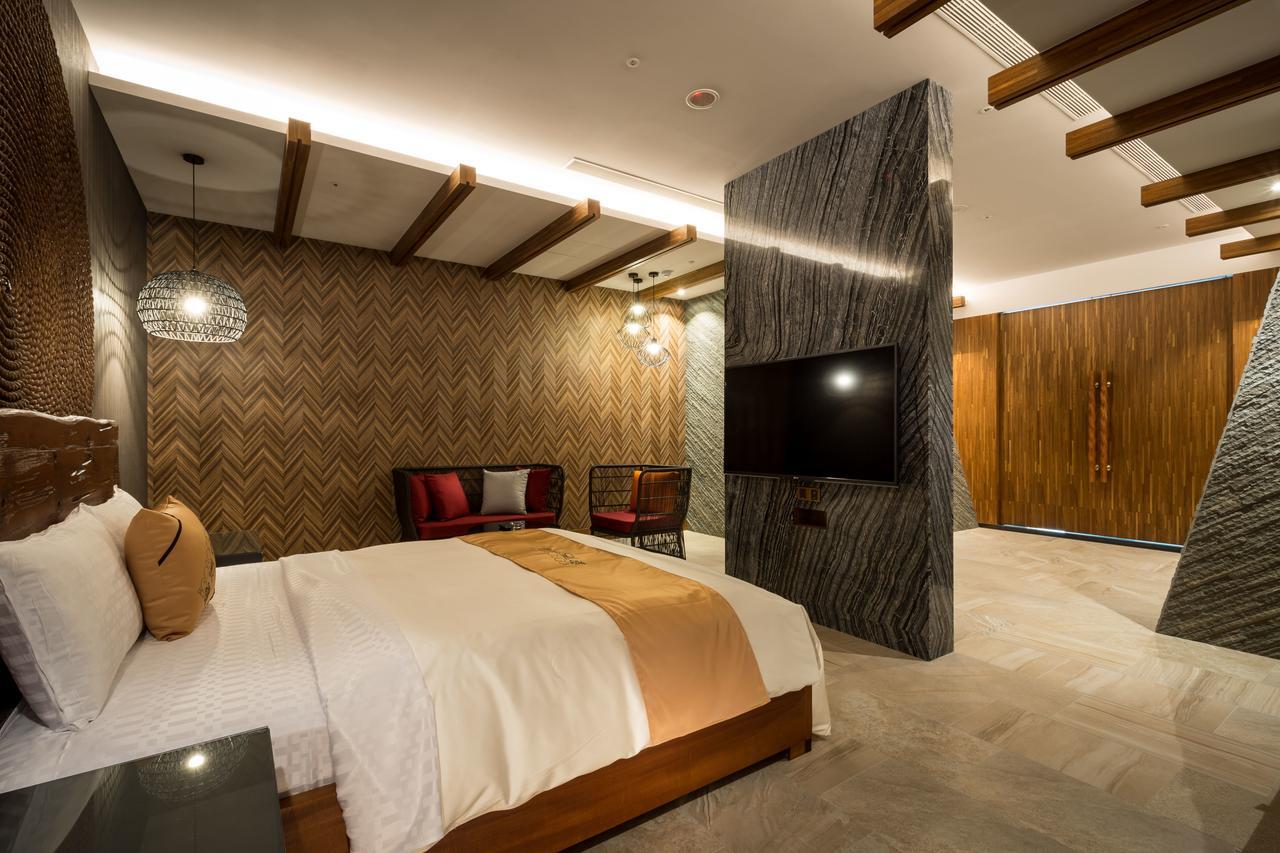 Icolour Villa Motel Taichung Buitenkant foto