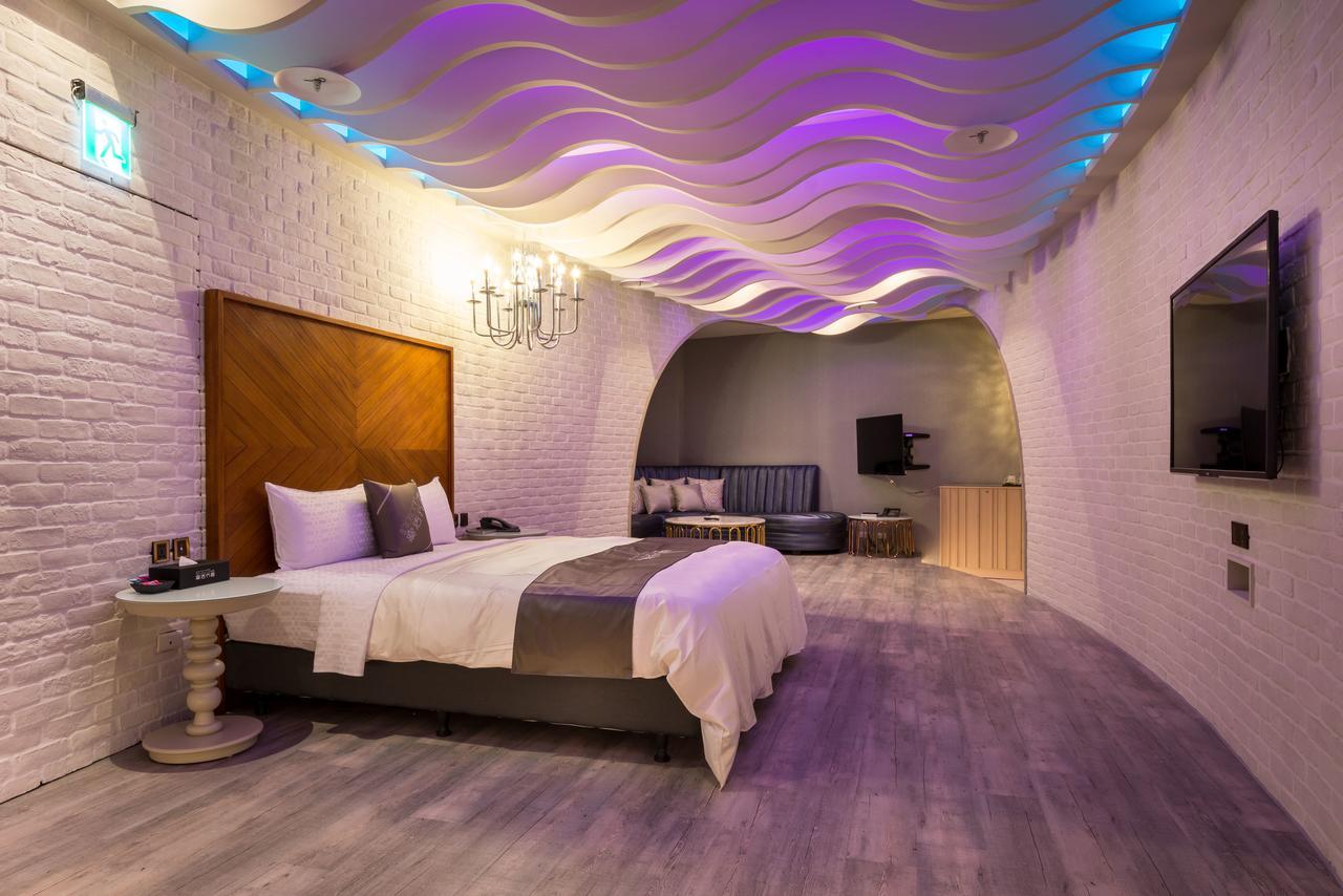 Icolour Villa Motel Taichung Buitenkant foto